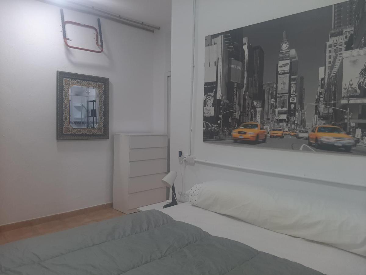 Apartamento Huelin, A 5 MINUTOS A PIE DE LA PLAYA Málaga Exterior foto