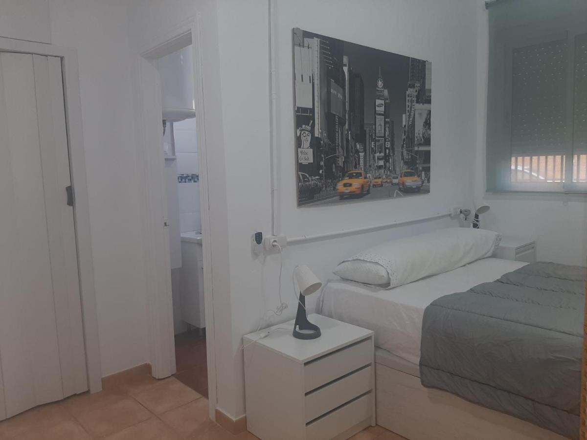 Apartamento Huelin, A 5 MINUTOS A PIE DE LA PLAYA Málaga Exterior foto