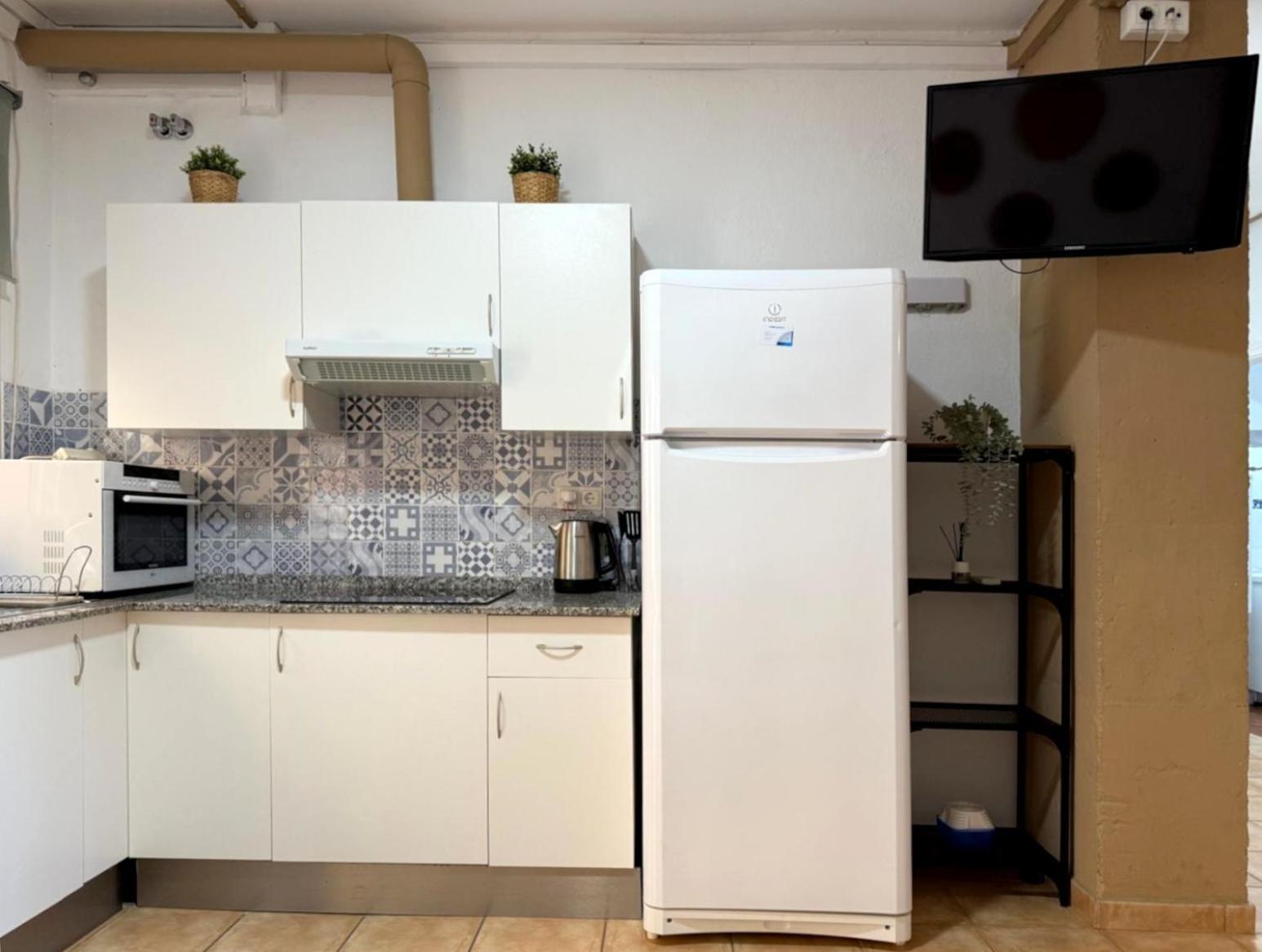 Apartamento Huelin, A 5 MINUTOS A PIE DE LA PLAYA Málaga Exterior foto